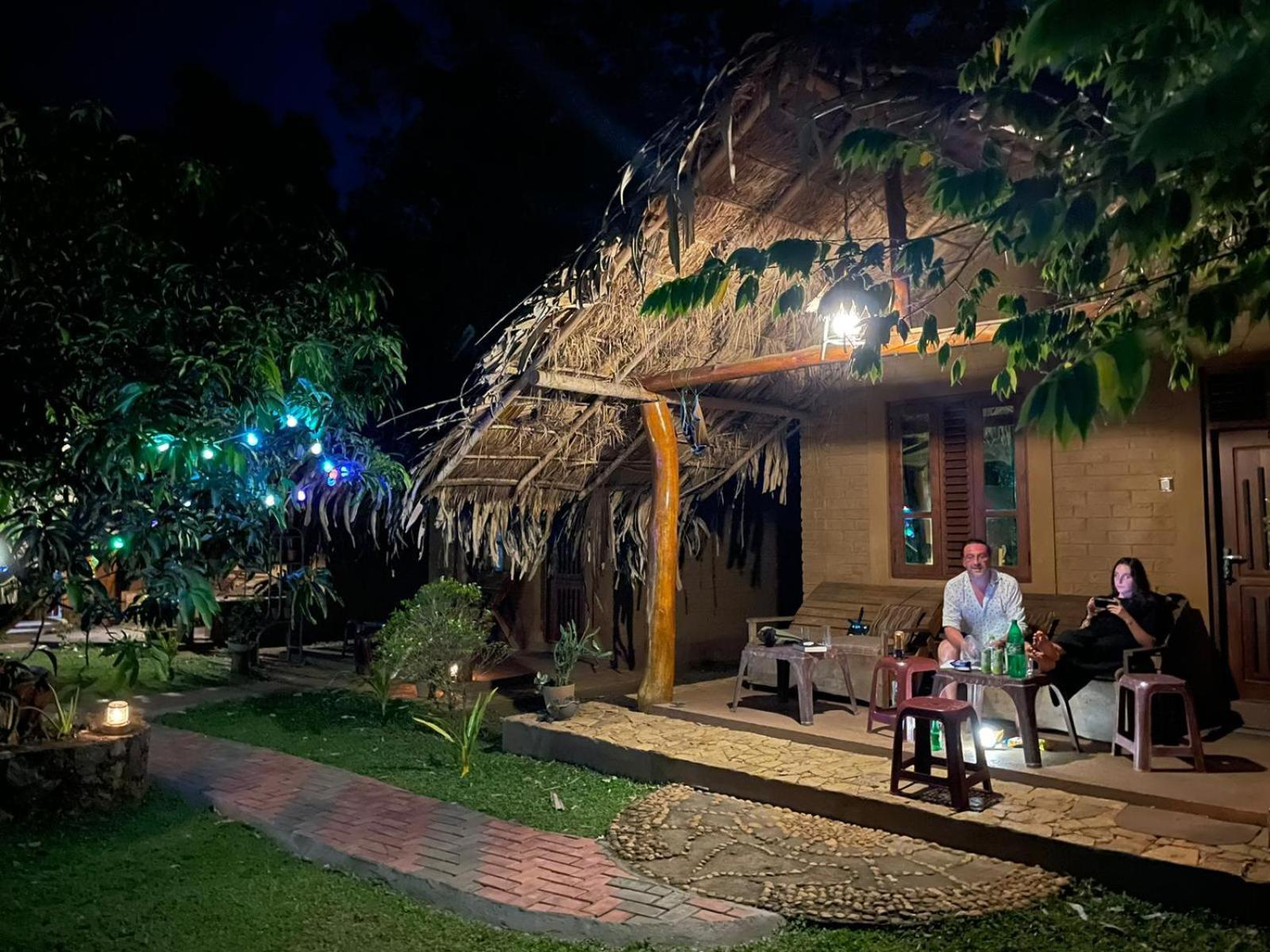 Hasthi Safari Cottage Udawalawe Ngoại thất bức ảnh